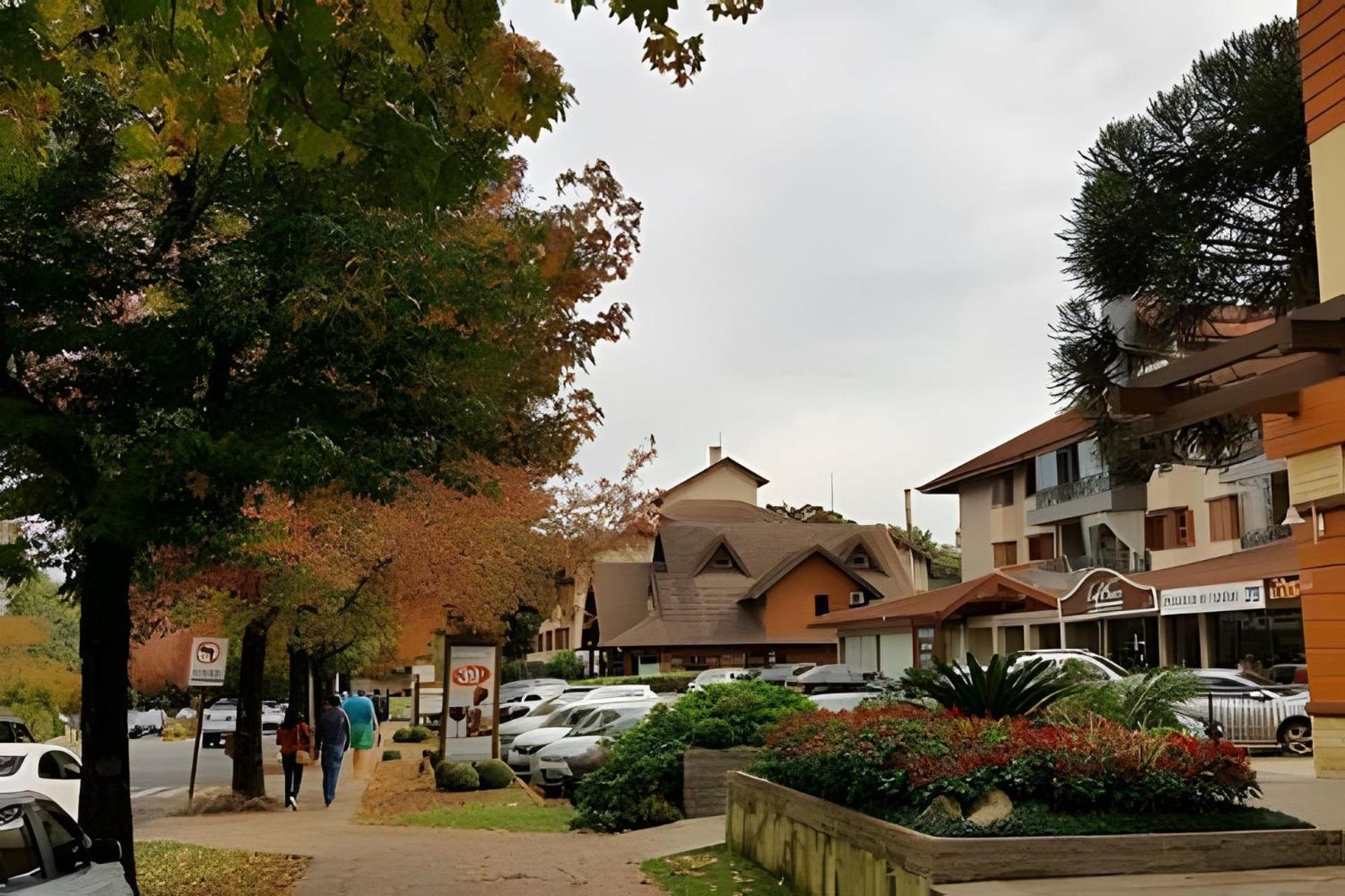 Maravilhoso Apartamento No Centro De Gramado Exteriör bild